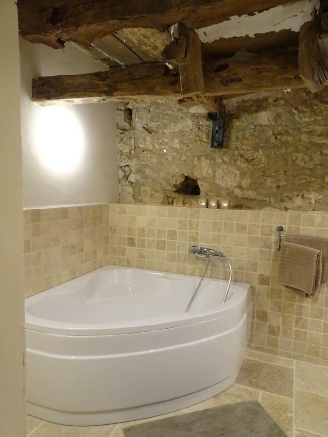 Bergerie Le Vieux Manoir Appartement Valeilles Buitenkant foto
