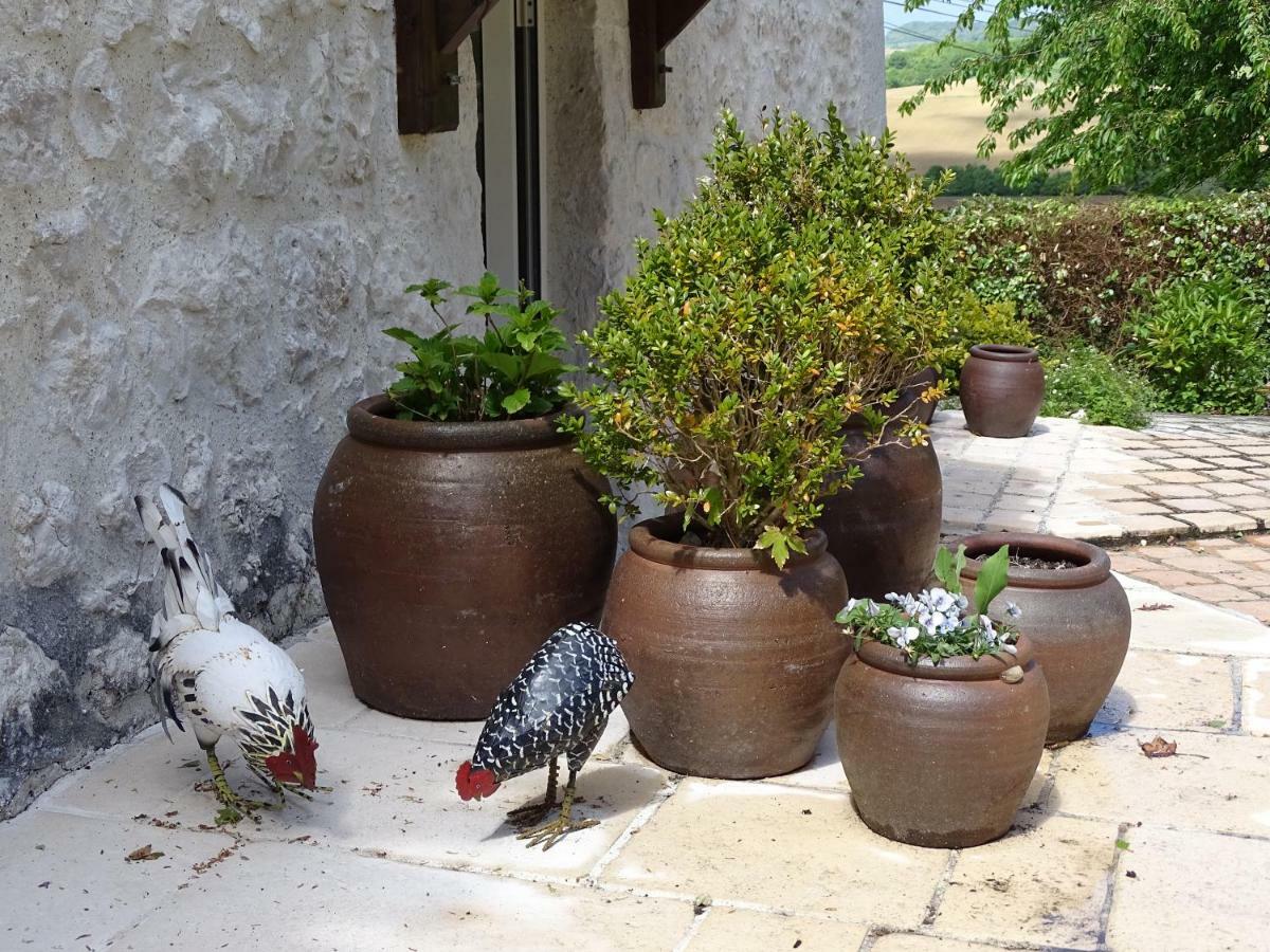 Bergerie Le Vieux Manoir Appartement Valeilles Buitenkant foto